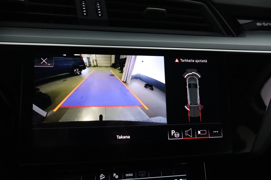 Audi e-tron vaihtoauto