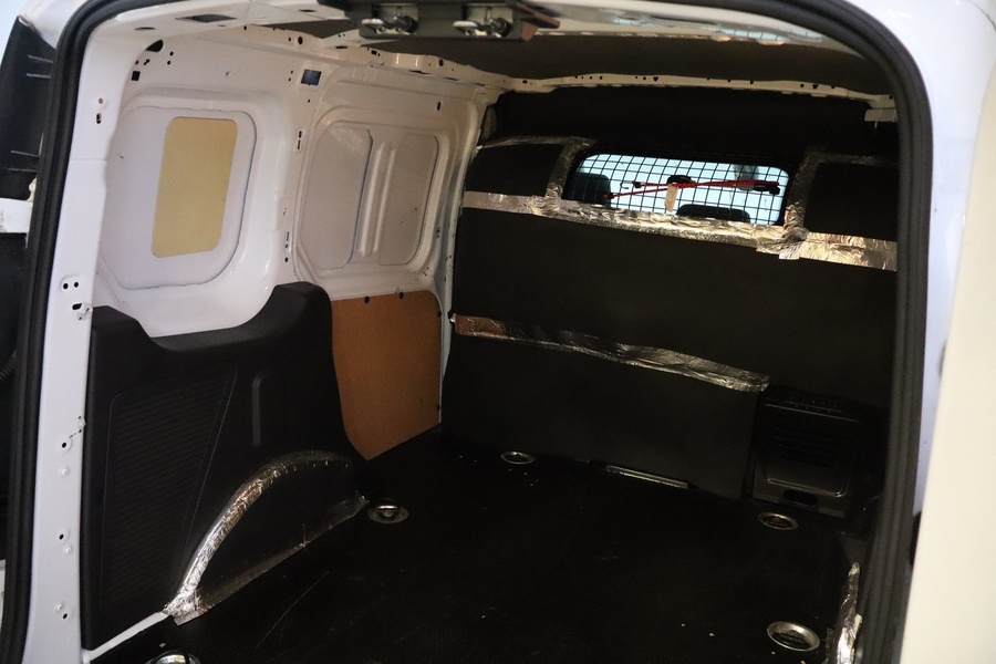 Ford Transit Connect vaihtoauto