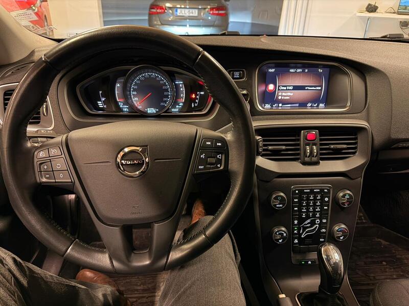 Volvo V40 Cross Country vaihtoauto