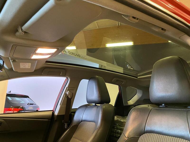 Toyota Auris vaihtoauto