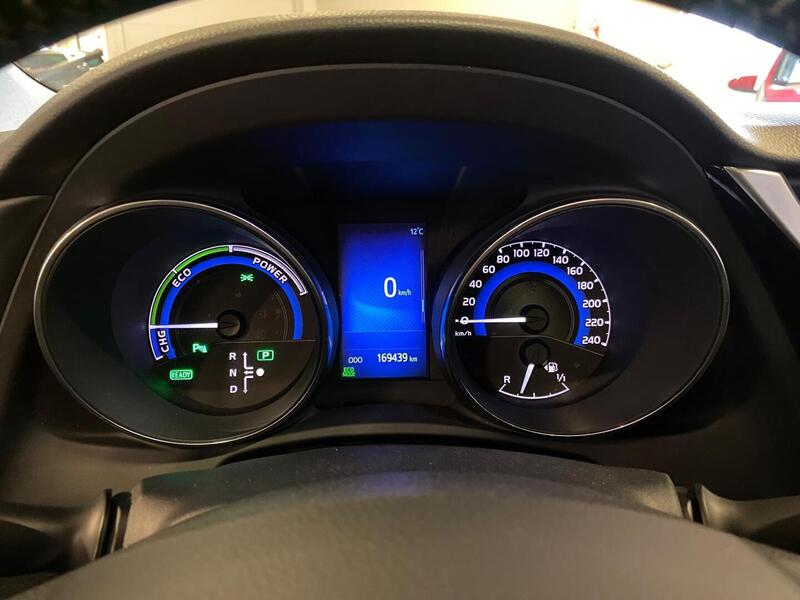 Toyota Auris vaihtoauto