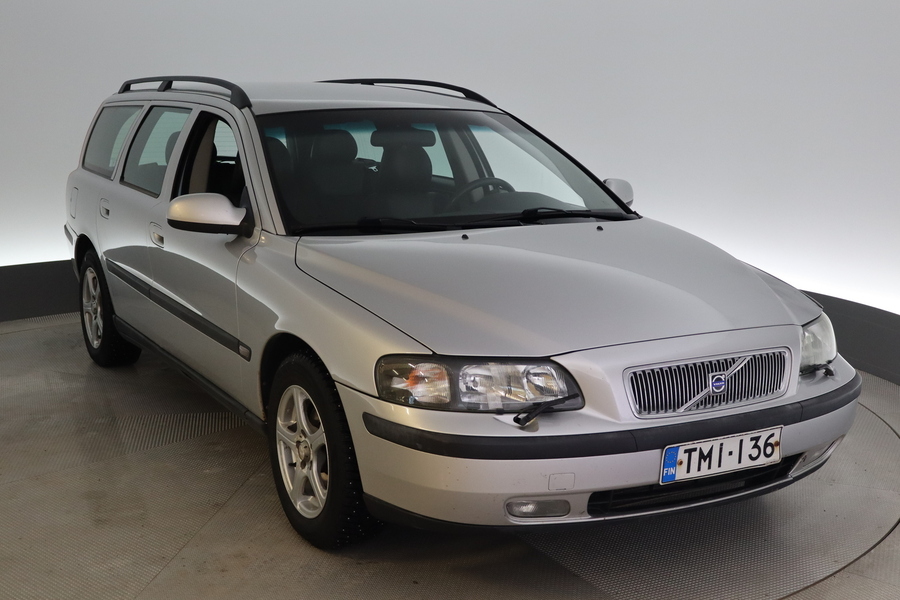 Volvo V70 vaihtoauto