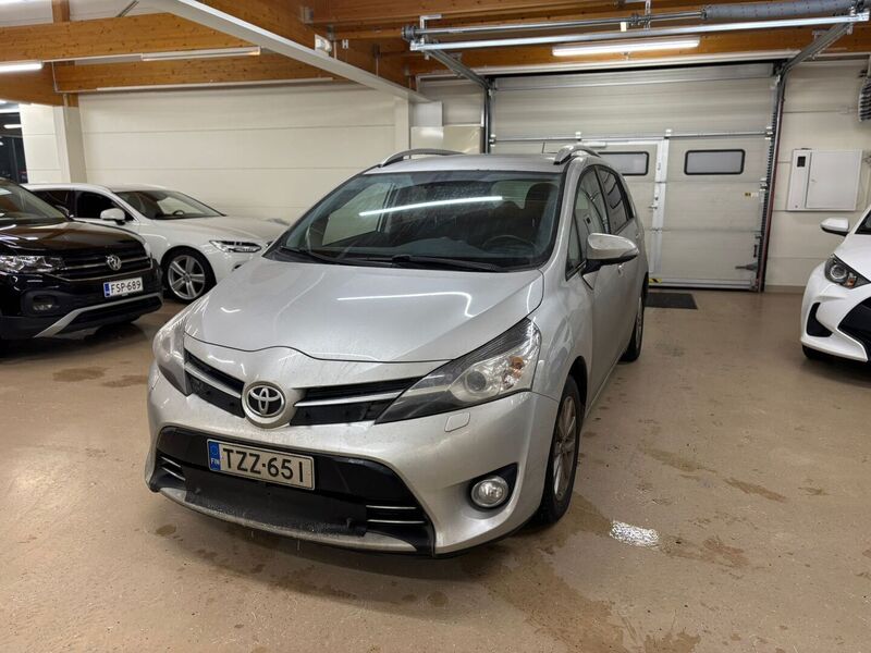 Toyota Verso vaihtoauto