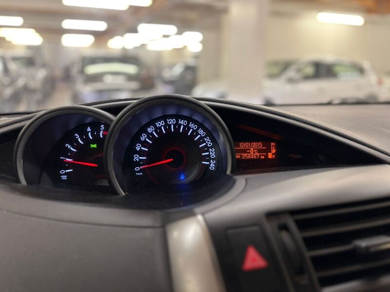 Toyota Verso vaihtoauto