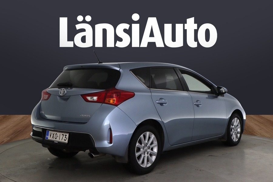 Toyota Auris vaihtoauto