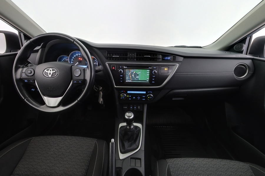 Toyota Auris vaihtoauto