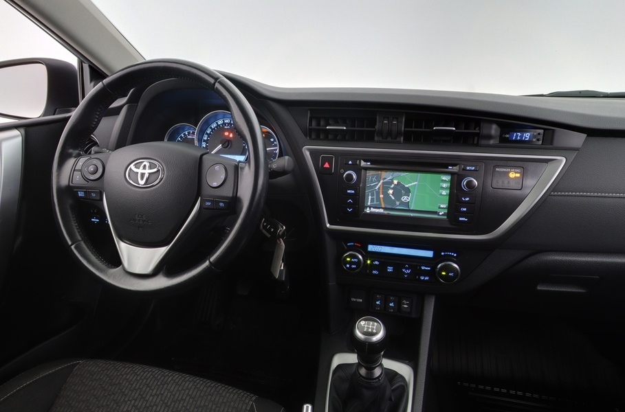 Toyota Auris vaihtoauto