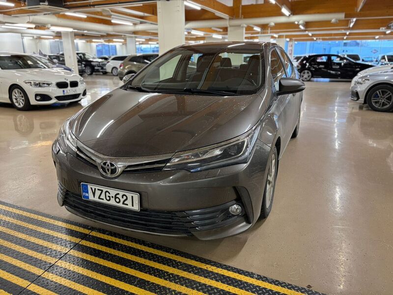 Toyota Corolla vaihtoauto