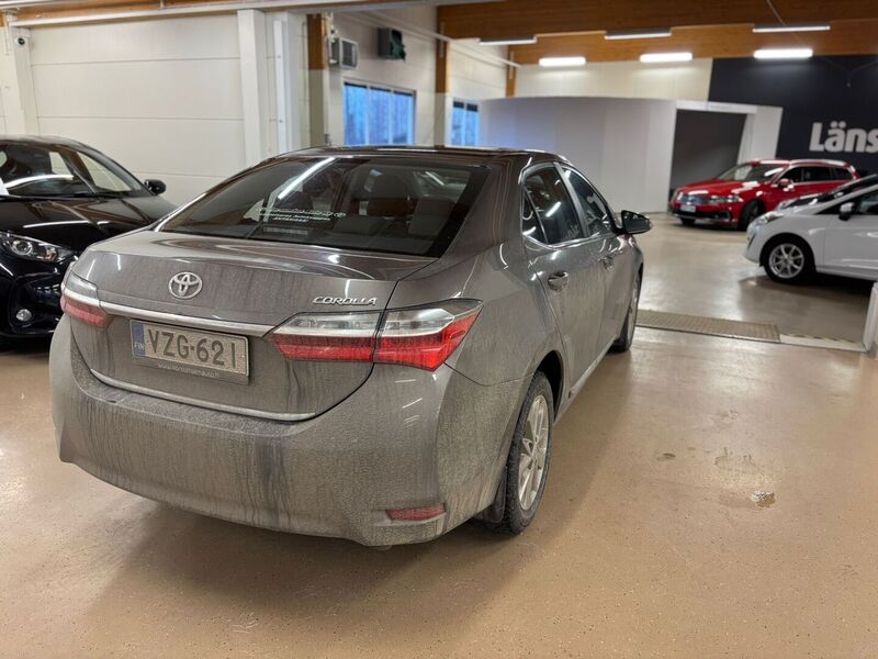 Toyota Corolla vaihtoauto