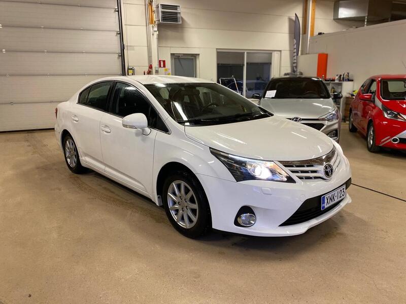 Toyota Avensis vaihtoauto