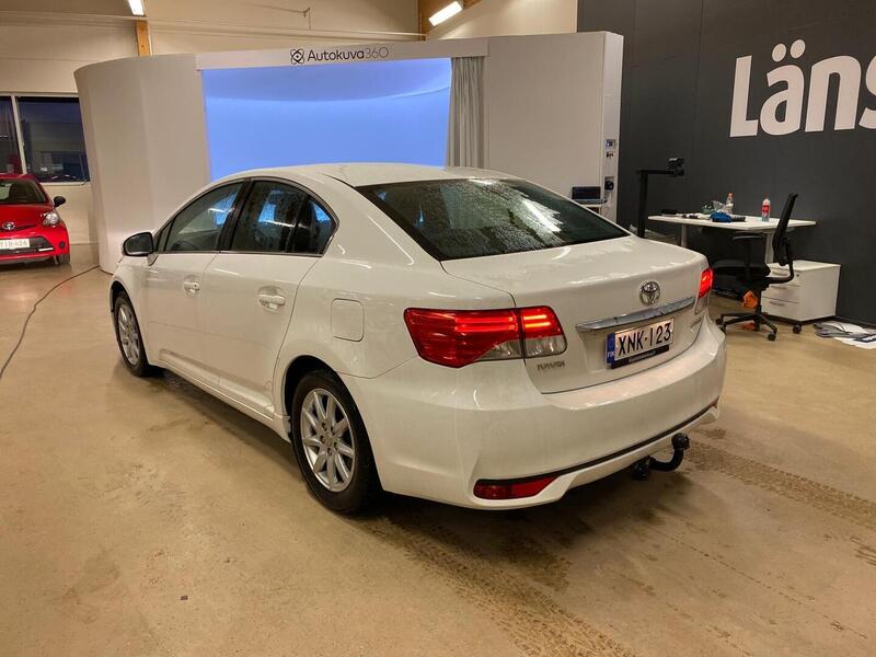 Toyota Avensis vaihtoauto