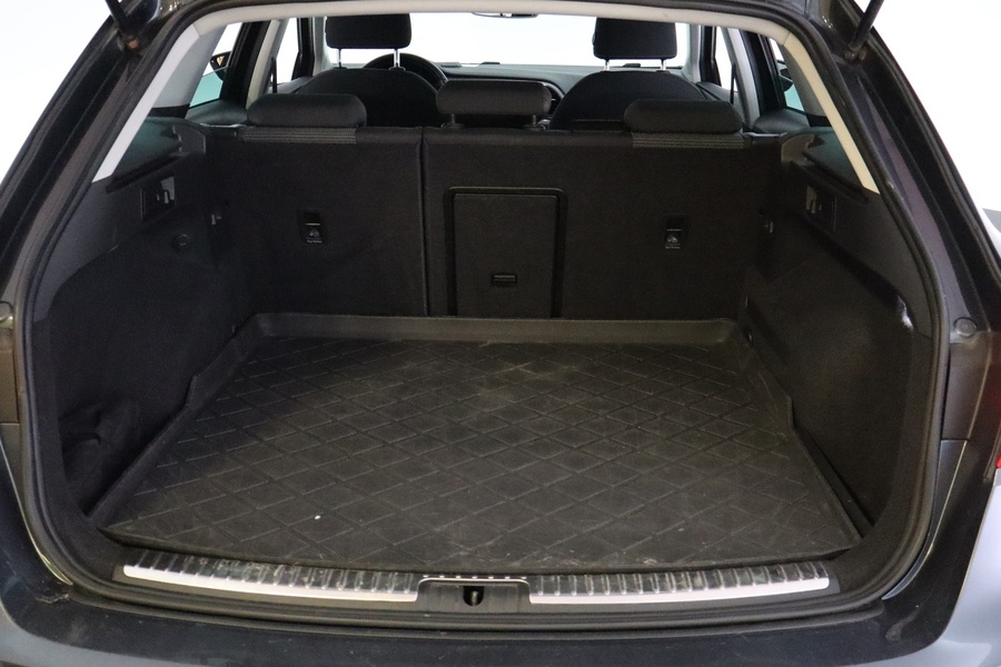 SEAT Leon ST vaihtoauto