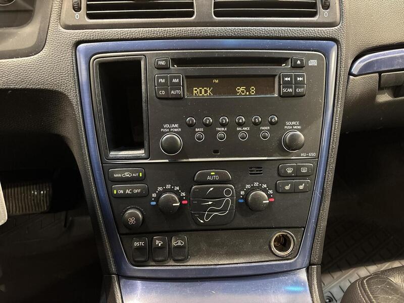 Volvo V70 vaihtoauto