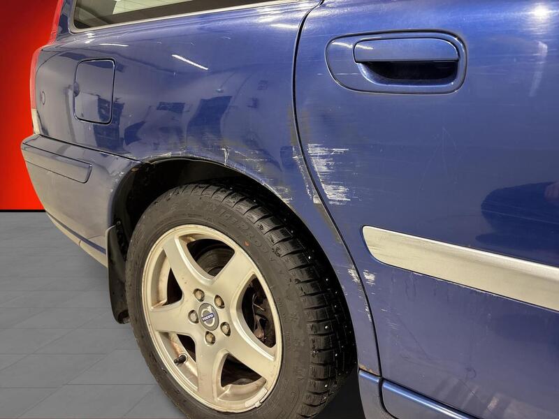 Volvo V70 vaihtoauto