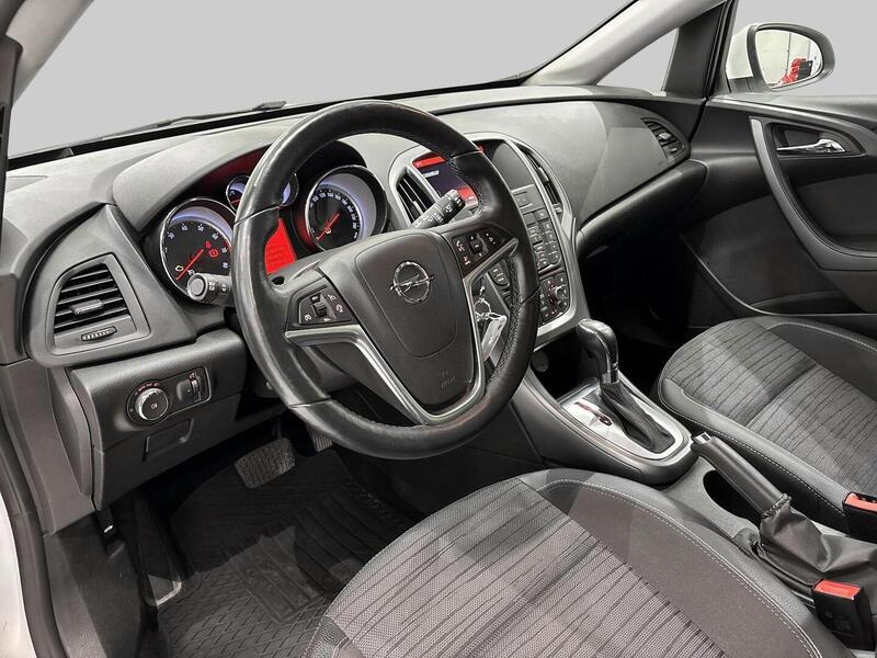 Opel Astra vaihtoauto