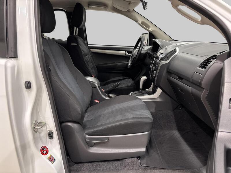 Isuzu D-Max vaihtoauto