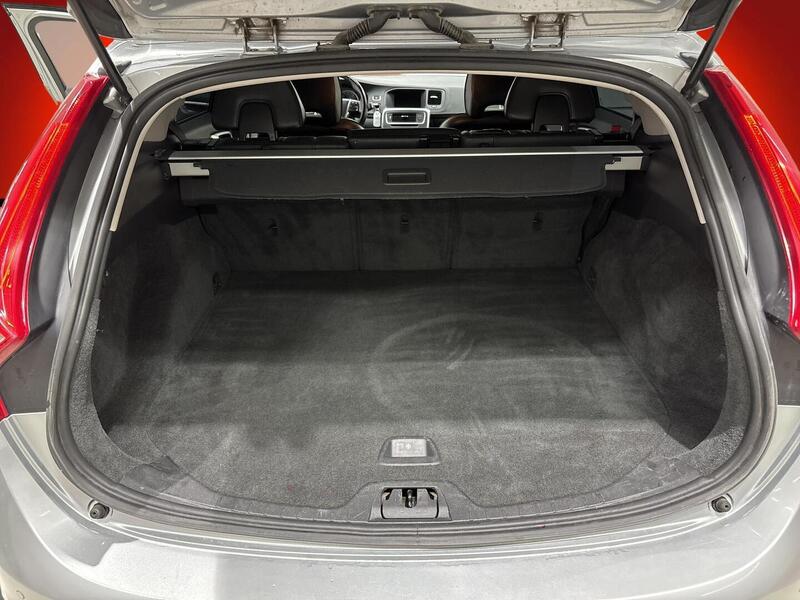 Volvo V60 vaihtoauto