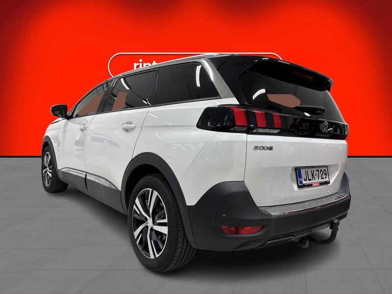 Peugeot 5008 vaihtoauto