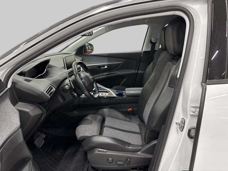 Peugeot 5008 vaihtoauto