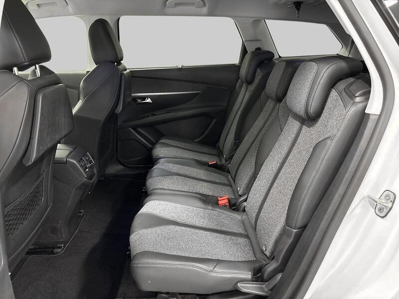 Peugeot 5008 vaihtoauto