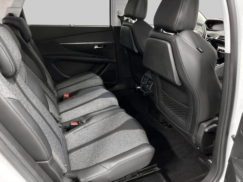 Peugeot 5008 vaihtoauto