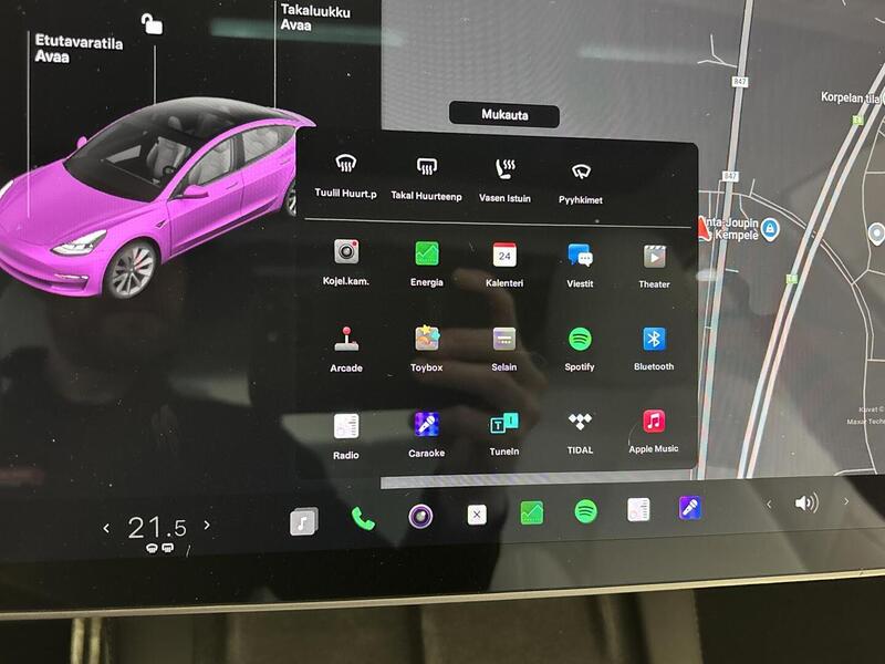 Tesla Model 3 vaihtoauto