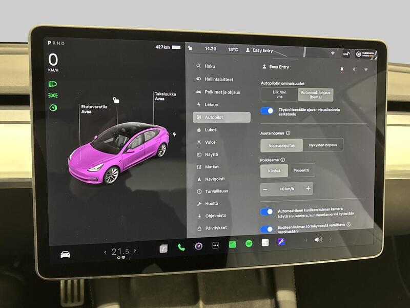 Tesla Model 3 vaihtoauto