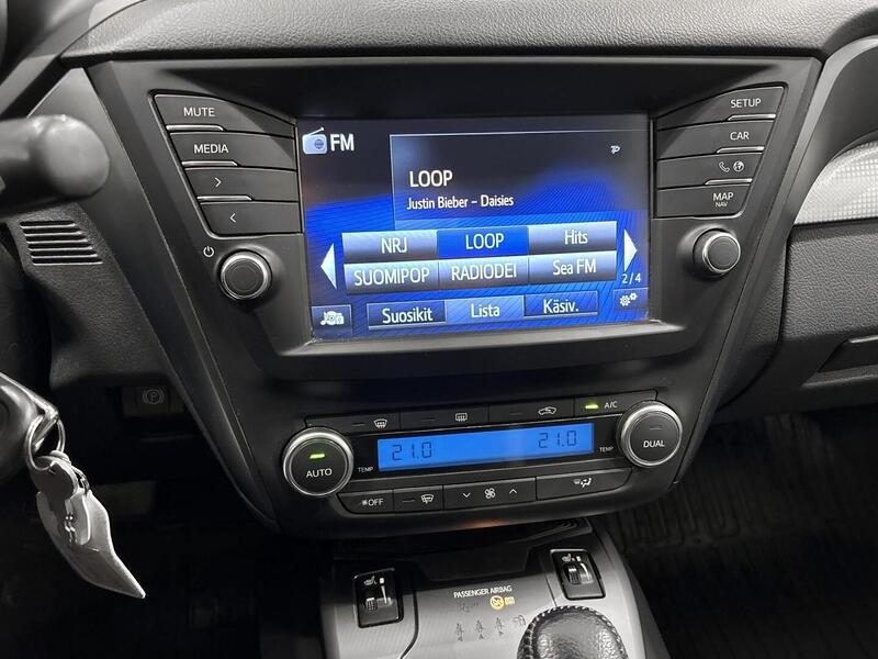 Toyota Avensis vaihtoauto