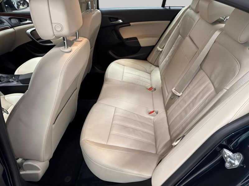 Opel Insignia vaihtoauto