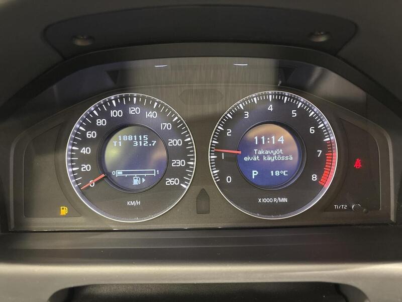 Volvo V70 vaihtoauto