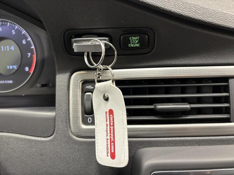 Volvo V70 vaihtoauto