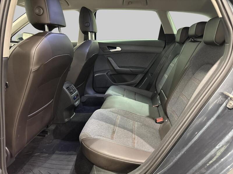 SEAT Leon Sportstourer vaihtoauto