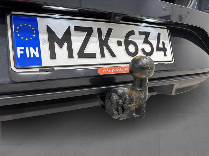 SEAT Leon Sportstourer vaihtoauto