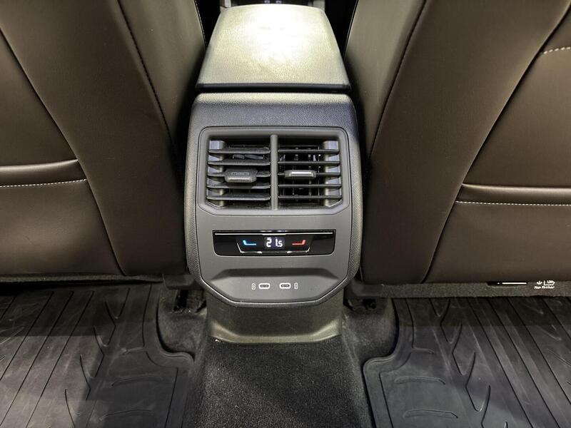 SEAT Leon Sportstourer vaihtoauto