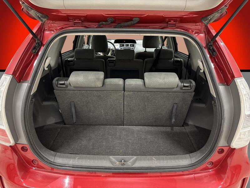 Toyota Prius+ vaihtoauto