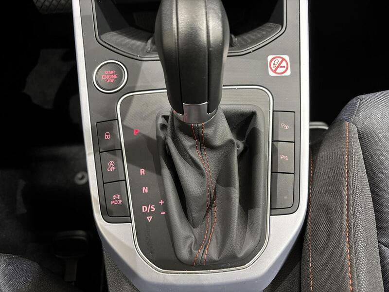 SEAT Arona vaihtoauto