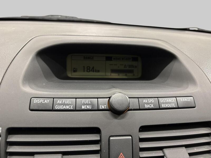 Toyota Avensis vaihtoauto