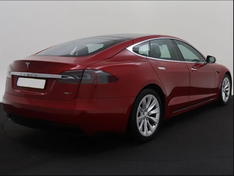 Tesla Model S vaihtoauto
