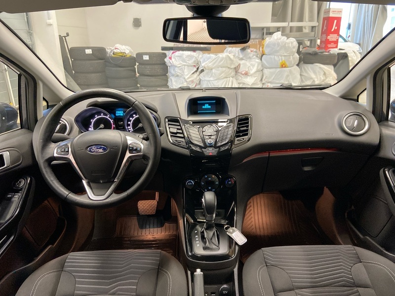 Ford Fiesta vaihtoauto