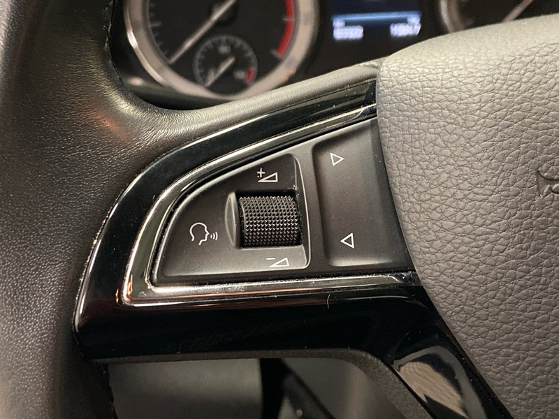 Skoda Karoq vaihtoauto