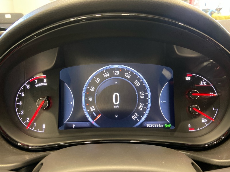 Opel Insignia vaihtoauto