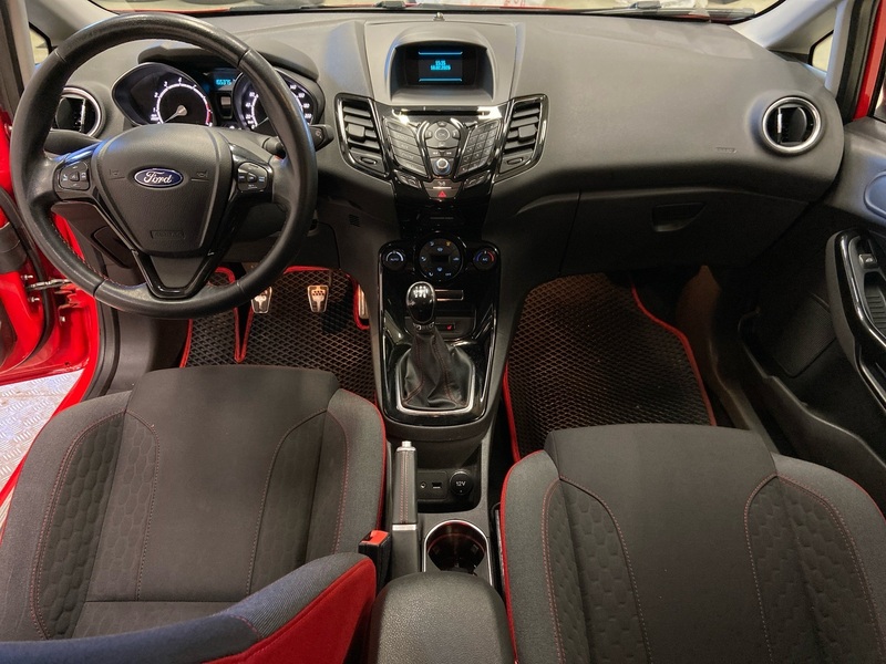 Ford Fiesta vaihtoauto