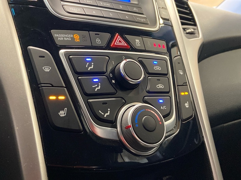 Hyundai i30 5d vaihtoauto