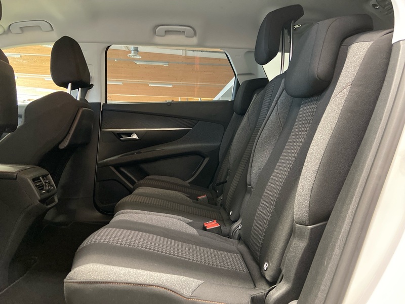 Peugeot 5008 vaihtoauto