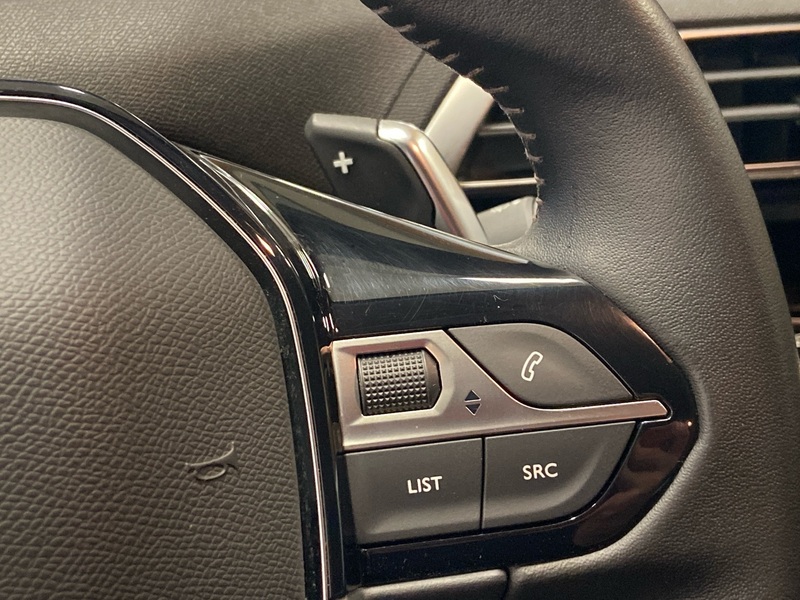 Peugeot 5008 vaihtoauto