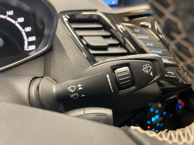 Ford Fiesta vaihtoauto