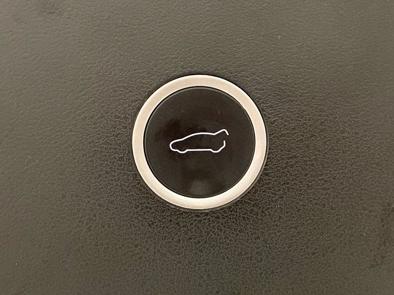 Tesla Model X vaihtoauto