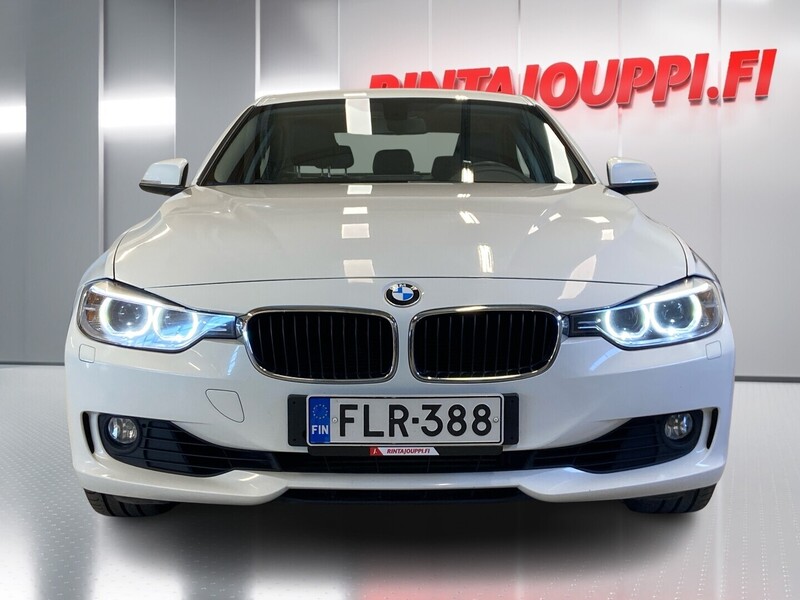 BMW 320 vaihtoauto