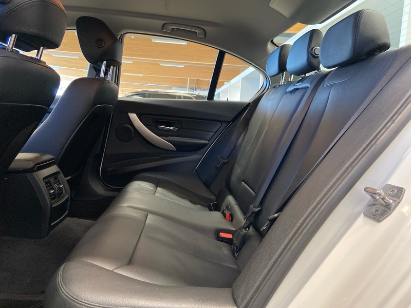 BMW 320 vaihtoauto