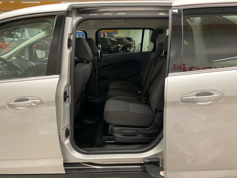 Ford Grand C-MAX vaihtoauto